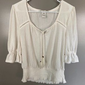 Women's Cream colored blouse Size L